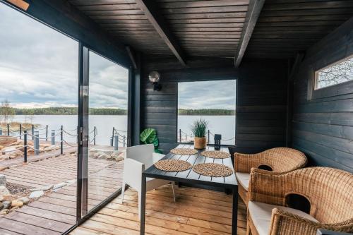 設施, A small gem by the lake for two or for a family in 拉姆普西耶爾維
