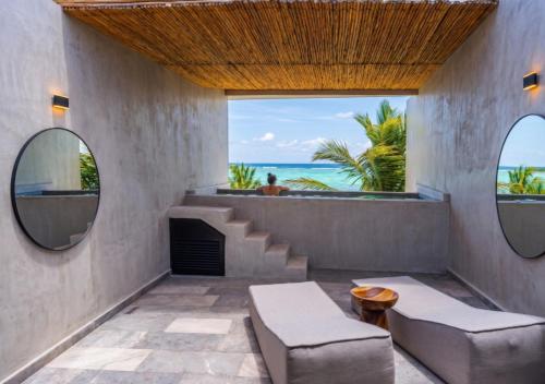 Luxury Beachfront 1BR Apt 303 Neea Bahia Soliman