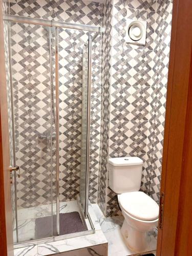 Meuble Addoha 2 – khách sạn tại Koumassi