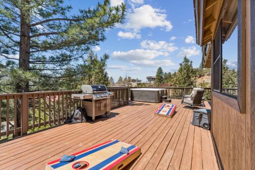 Fully Remodeled Spacious Slope Views Wet bar in Big Bear City (CA)