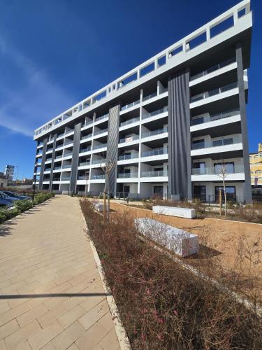 Modern ground floor La Mata apartment with direct access to the pool