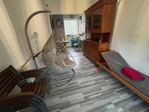 Maison de ville mitoyenne 4 chambres proche plages in Moon-sur-Elle