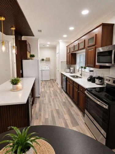 Beautiful And Modern, Valrico Apartment in River Hills Masters (FL)