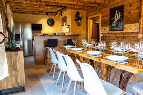 Le Chalet du Silence in Pont-de-Poitte