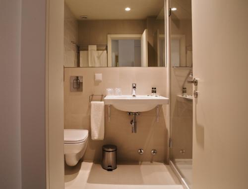 Superior Double Room image 4