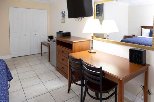 Lake Side Lodge - image 41