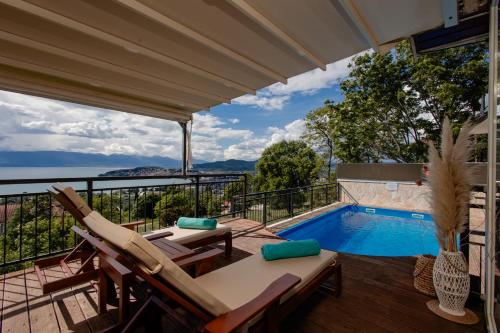 Villa Aurora – khách sạn tại Lagadin