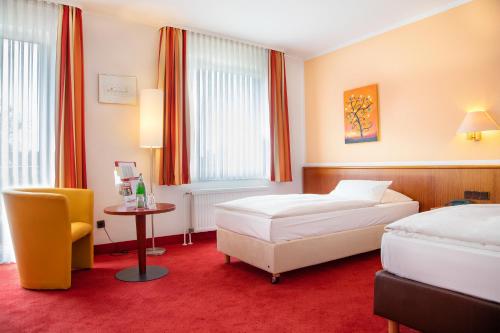 2 twin beds
