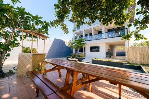 puutarha, Bonbon Beach House in Liloan