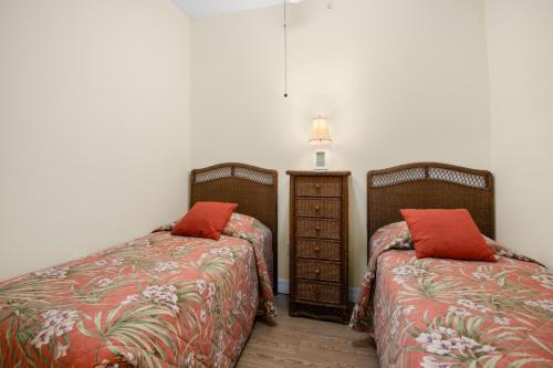 Madeira Bay Resort II by Travel Resort Services – Madeira Beach, FL