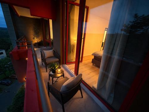 Taunusblick Spa Residence I Panorama Sky Balkon & Pool in 蘭施泰因