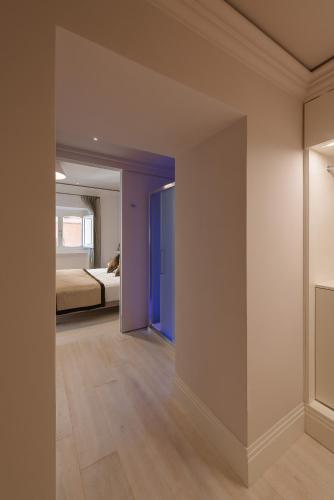 Rhea Silvia Luxury Navona - image 4