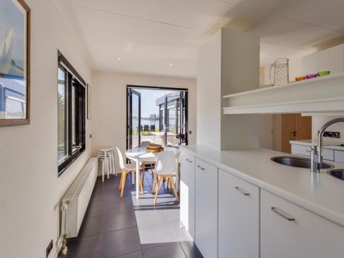 Kitchen, Reiger aan het Meer in Kamperland