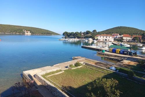 Vaade, Apartments by the sea Ilovik, Losinj - 25973 in Ilovik