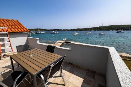 Rõdu/terrass, Apartments by the sea Ilovik, Losinj - 25973 in Ilovik