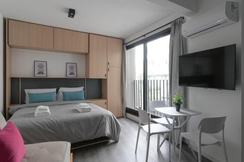 MOT Rentals Design SohoHaus '406' 3 pax Full Amenities