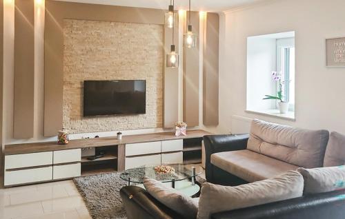 Stunning Home In Slivno in Slivno