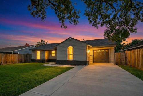 Comfortable 3BR Home with Backyard for BBQs – khách sạn tại Pasadena