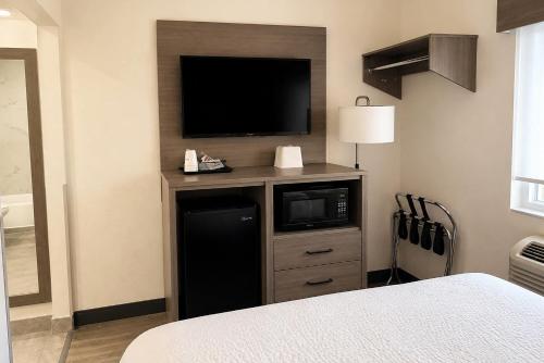 Econo Lodge Inn & Suites Williams - Grand Canyon Area - image 26