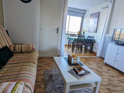 Studio cabine pratique, parking inclus - 4 pers. - FR-1-880-2