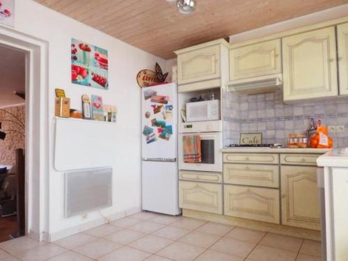 Maison charmante, proche plages - pers. - FR-1-879-4 in Saint-Laurent-de-la-Prée