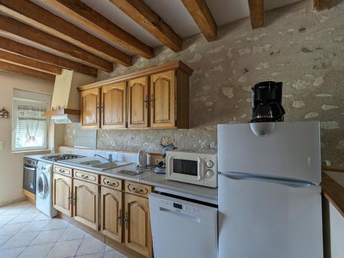 Maison charme avec vue panoramique - 4 pers. - FR-1-591-789 in Jeu-Maloches