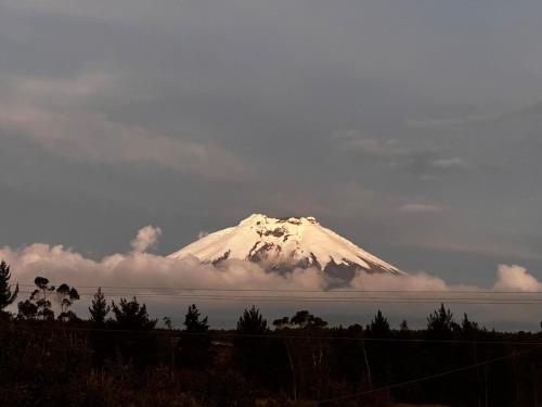 BaseCotopaxi Mini depart 5p free parking in Tanicuchi