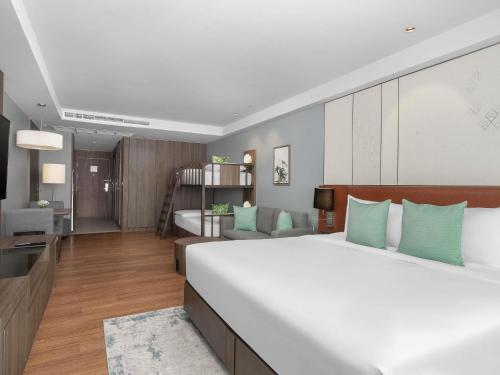 room detail thumbnail 0