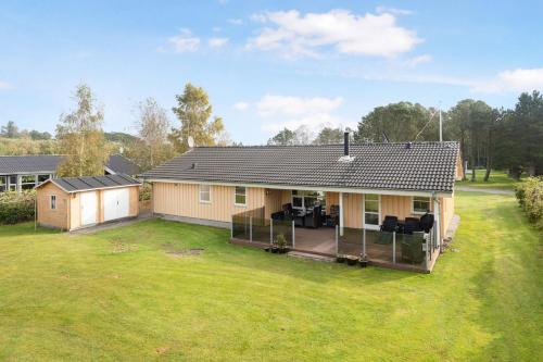 . Lovely New Cottage Near Beach Forest And Town