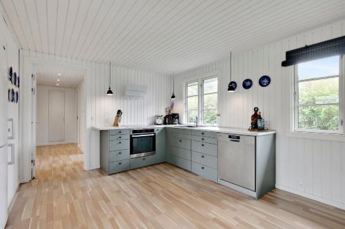  Lovely Cottage For Family And Friends in Kirke-Hyllinge