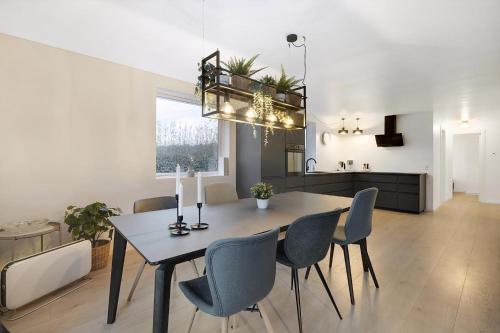  Schönes Neu Renoviertes Sommerhaus Am Meer in Frørup