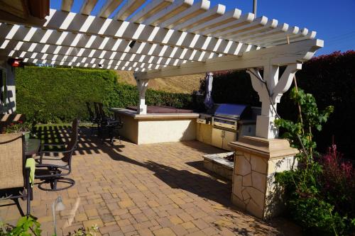 Spacious 3 bedrooms 1 bath Jacuzzi BBQ SINGLE HOUSE in Agoura Hills (Kalifornia)