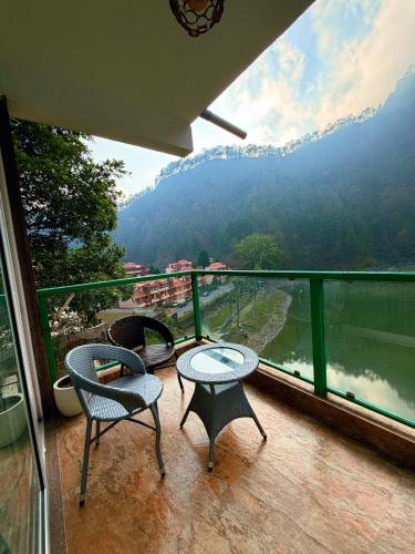 Allure Lake Front by Maars Hospitality - Ranikhet