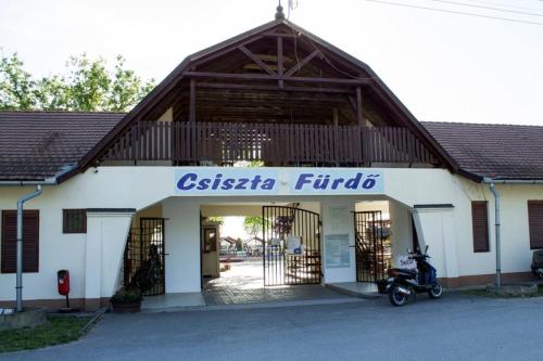 JundJ Ferienwohnungen in Buzsak