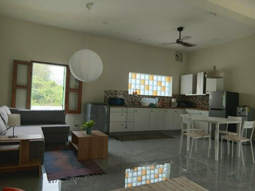 Half Way Villa in Kouangxi Water Fall