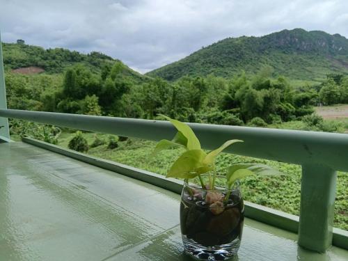 Restaurant, Half Way Villa in Kouangxi Water Fall
