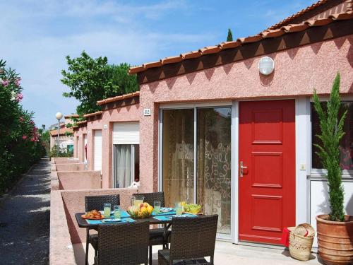 Family duplex with patio