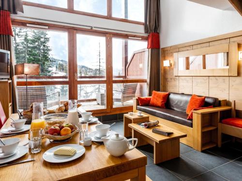Mountain Panorama Apartment Retreat for 4