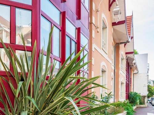 French Riviera Bay Retreat - image 5