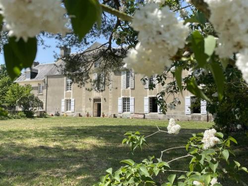 Château de Saint Clair (Chateau de Saint Clair) in Moon-sur-Elle