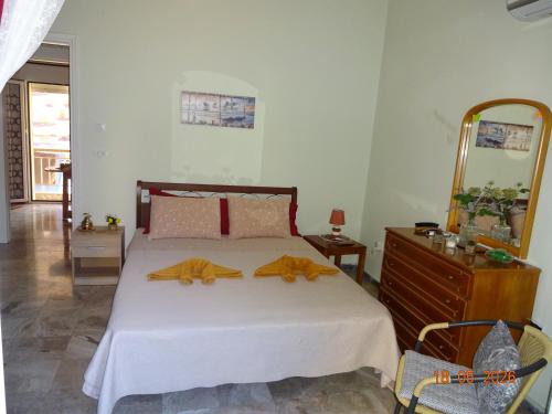 Cozy & Bright Home - 50m from metro station Άg Antonios, Atenas