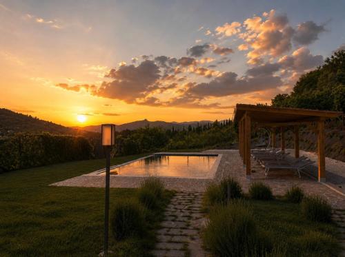 Tenuta Valmarino, Piscina e relax - Strozzacapponi