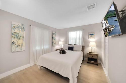 Beach Apart By Pmi Unit 1 in West Palm Beach, USA