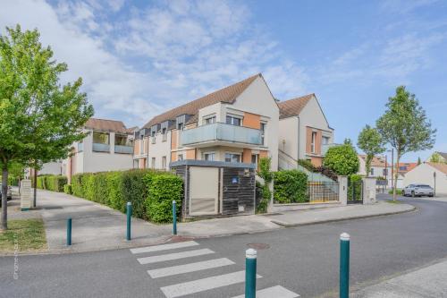 Viesnīcas āriene, Magic Bricks Disney à 10 min 7 personnes Terrasse Billard Parking Arrivée autonome (Magic Bricks Disney a 10 min 7 personnes Terrasse Billard Parking Arrivee autonome) in Chanteloup-en-Brie
