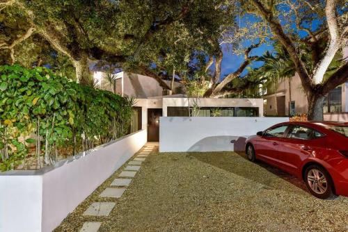 Las Olas Hammocks Unit 4 By Pmi in Fort Lauderdale, USA