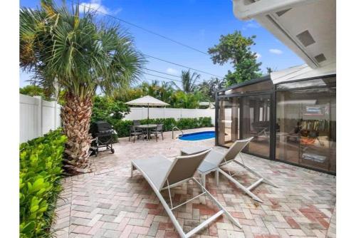 Seahorse Villa 2 by Dream Vacation - Lauderdale-by-the-Sea, FL