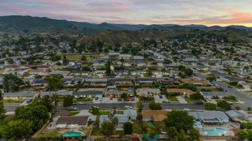 Simi-valley Apartment By Pmi in Simi Valley, USA