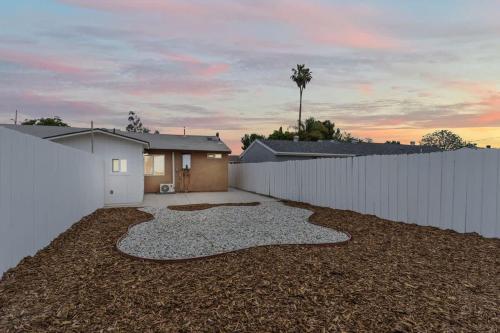 Simi-valley Apartment By Pmi in Simi Valley, USA