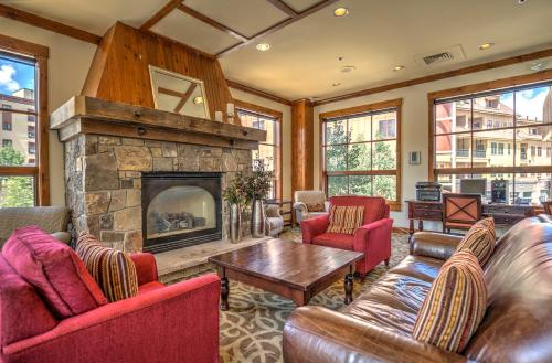 ผับ/เลาจน์, Main Street Junction in วอริเออร์ มาร์ค