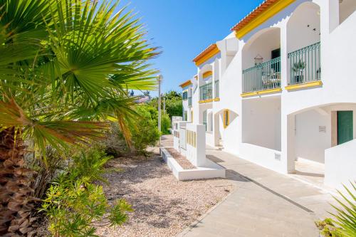 Casa Francesca renovated townhouse walking distan - image 5